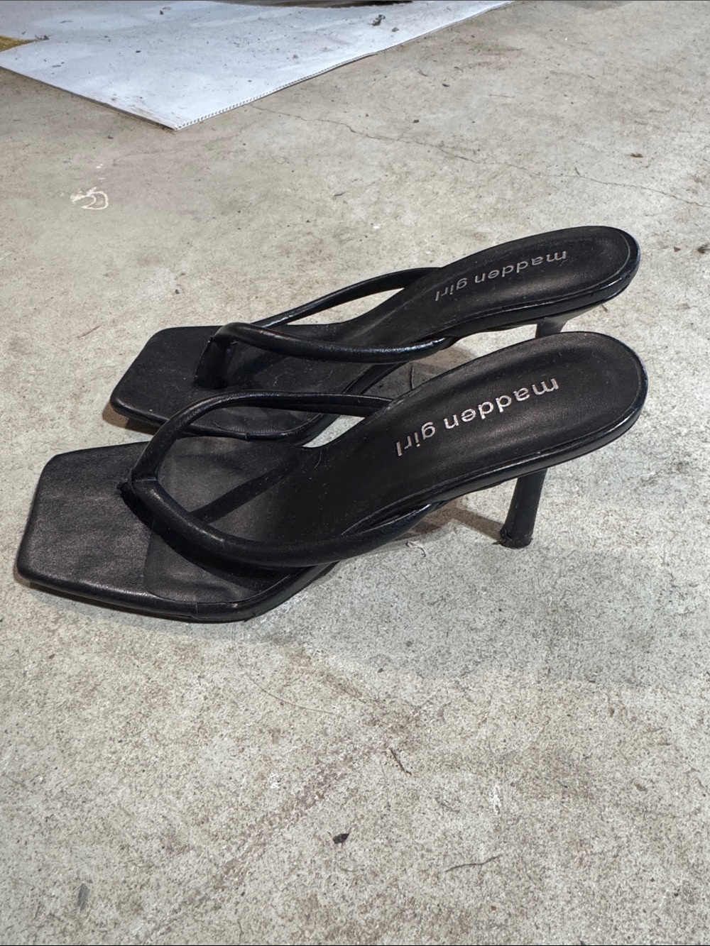 Madden Girl Black Square-Toe Thong Mules - Picture 2 of 3